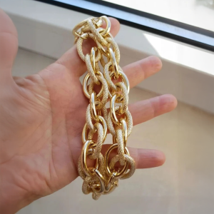 Gold Plated Chunky Twisted Chain Choker Necklace - Image 3