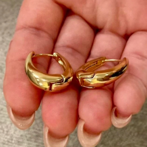 Gold Tone Simple Chunky Hoop Earrings - Image 2
