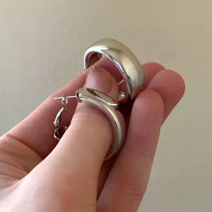 Silver Tone Simple Chunky Hoop Earrings - Image 3