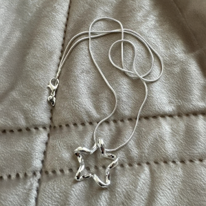 925 Silver Filled Twisted Star Necklace - Image 2