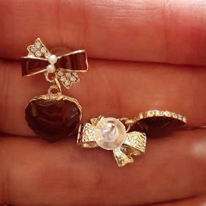 Red Stone Heart Dangle Drop Earrings - Image 3