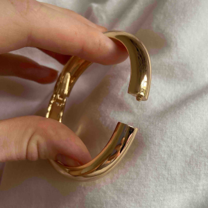 Gold Colour Glossy Thick Bangle Bracelet - Image 4