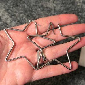 Large Stainless Steel Silver Tone Star Earrings - Image 4